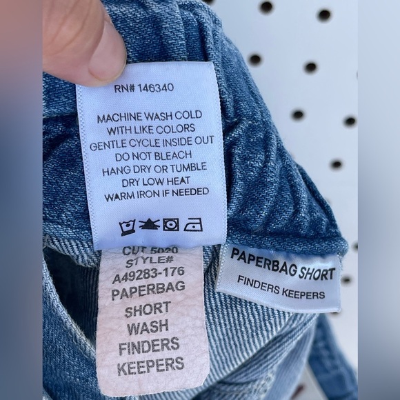 AMO Shorts Blue Finder Keepers Paperbag Denim Women size 27 - Picture 11 of 13